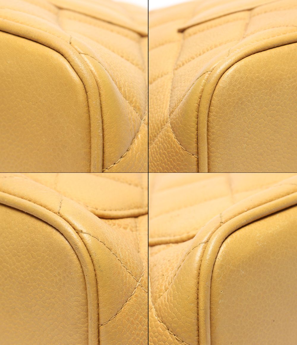 Chanel Tote Gold Caviar Leather Reissue Medallion No 5 — view 5