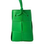 Bottega Veneta Shoulder Bag Maxi Intrecciatocrossbody Green Drawstring Leather — view 2