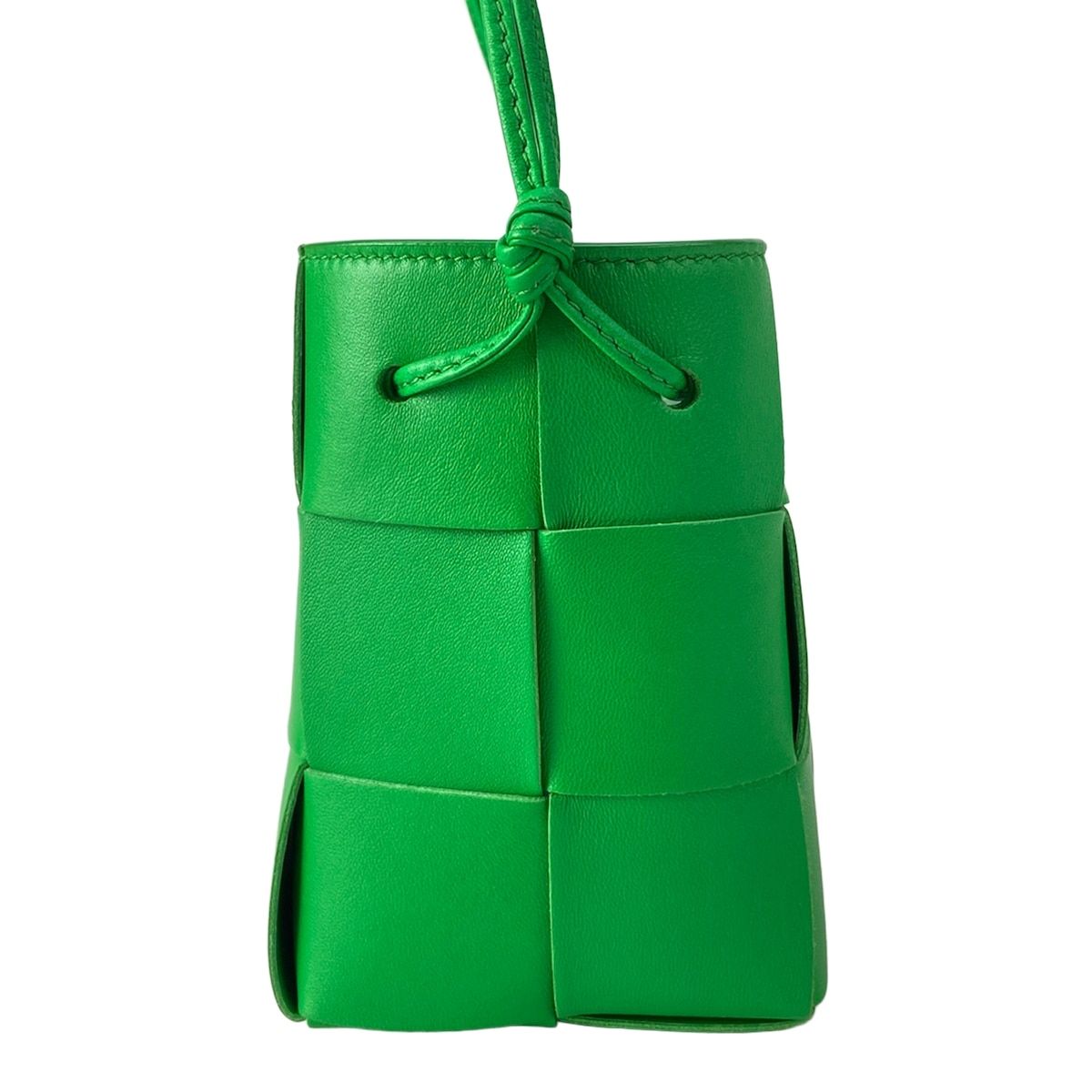 Bottega Veneta Shoulder Bag Maxi Intrecciatocrossbody Green Drawstring Leather — view 2