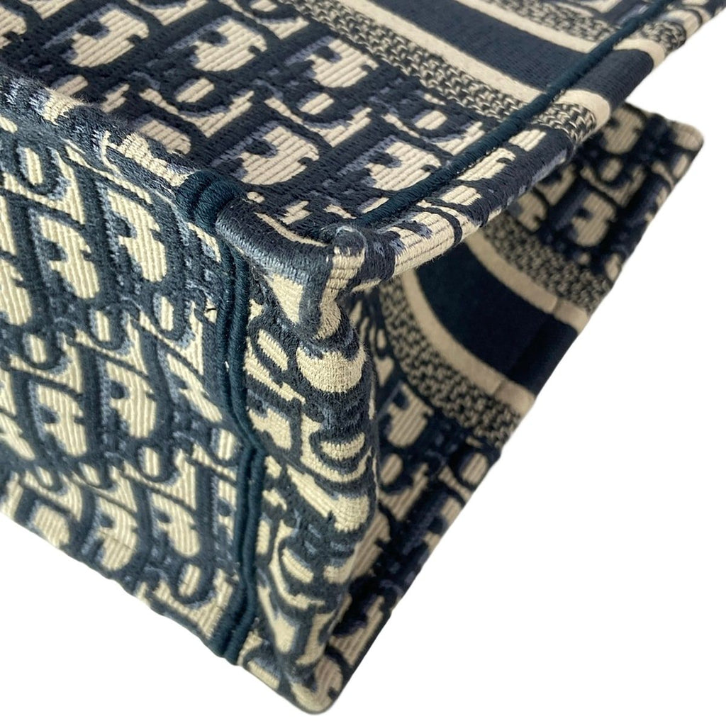 Dior Tote Book Small Ivory Navy — view 6