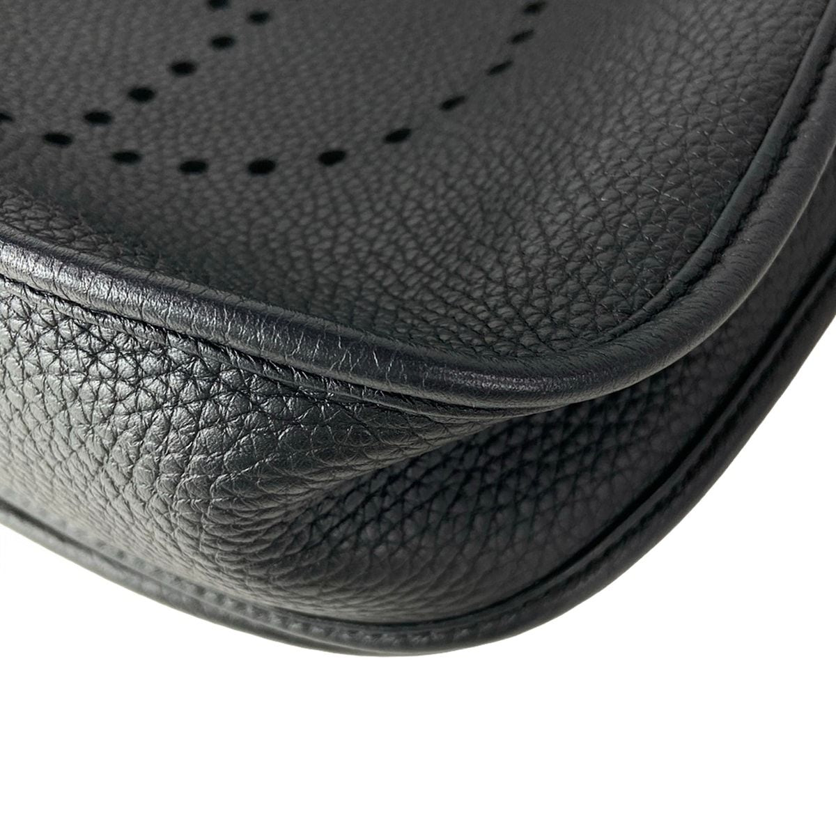 Hermes Shoulder Bag Evelyne 3 III PM Black Silver — view 6