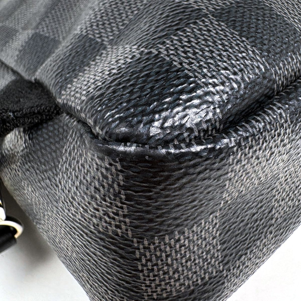Louis Vuitton Avenue Sling Bag Damier Graphite Noir — view 3