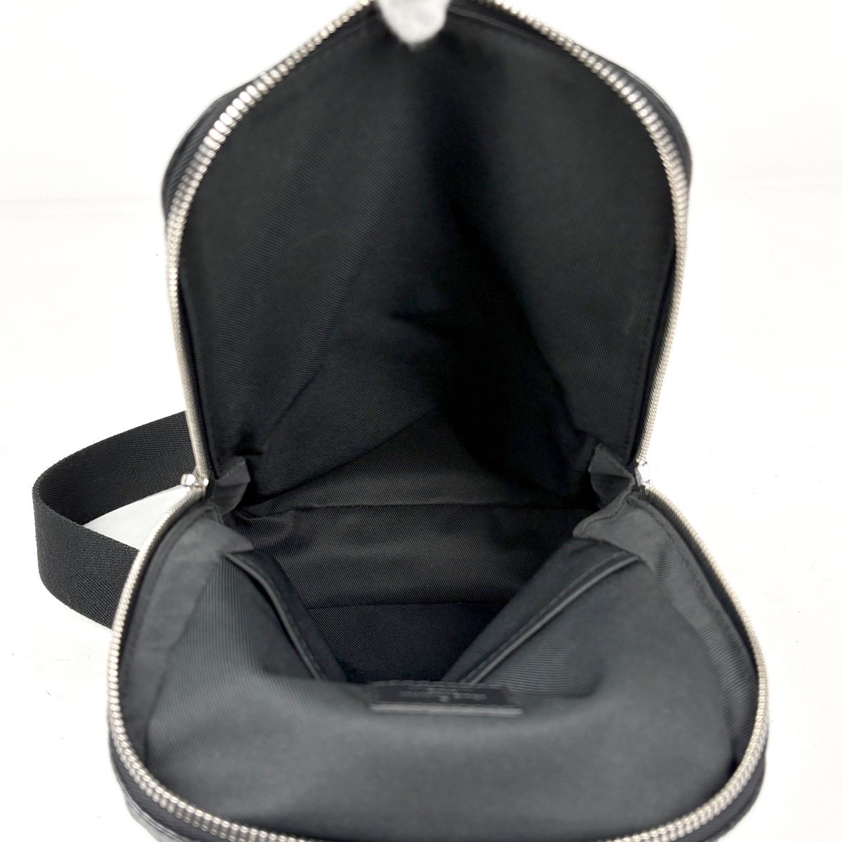 Louis Vuitton Avenue Sling Bag Damier Graphite Noir — view 8