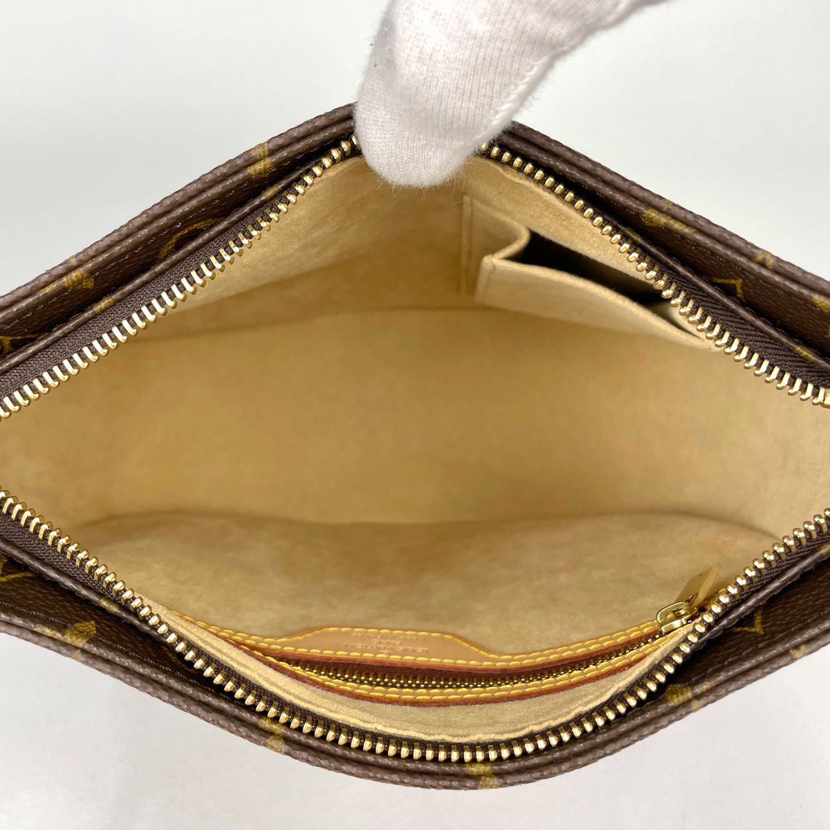 Louis Vuitton Looping Shoulder Bag Monogram Brown — view 7