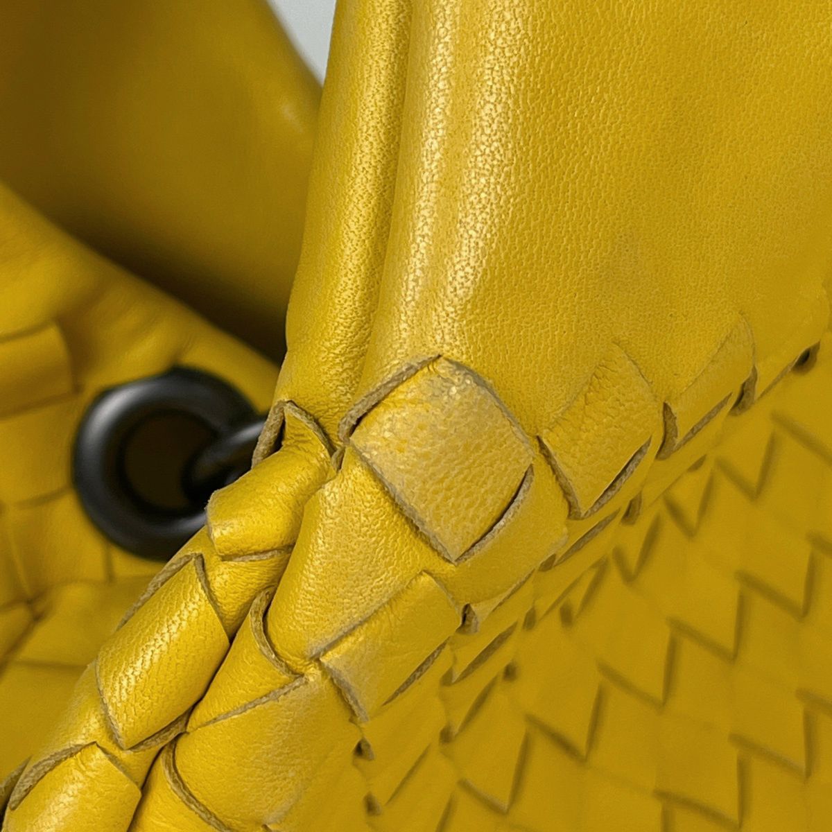 Bottega Veneta Intrecciato Handbag Leather Yellow — view 5