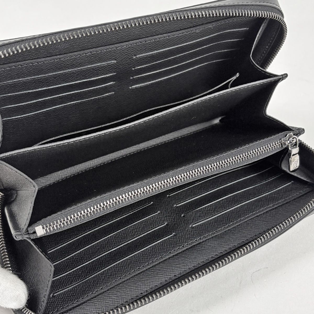 Louis Vuitton Zippy XL Zip Around Wallet Monogram Eclipse Noir — view 5