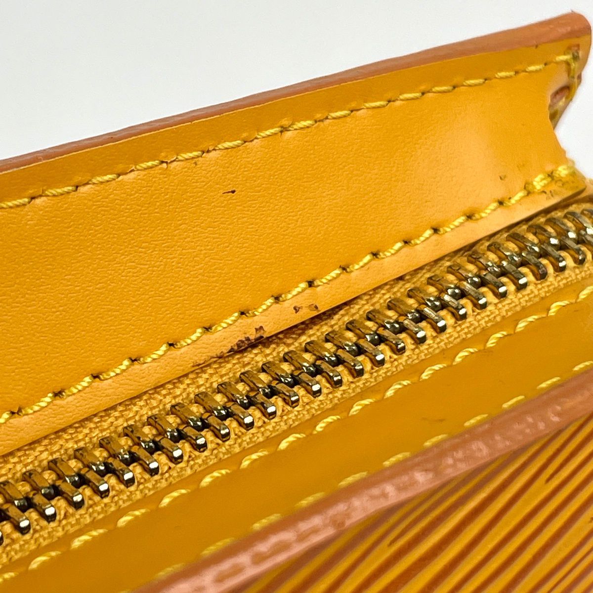 Louis Vuitton Saint Jacques Shopping Tote Epi Tassili Yellow — view 7