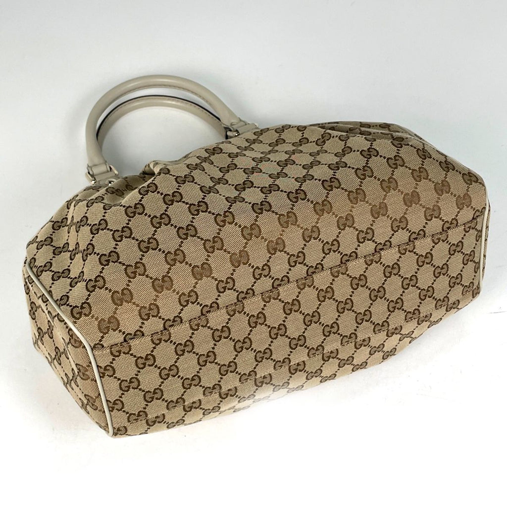 Gucci GG Pattern Ski Handbag Canvas Beige — view 2