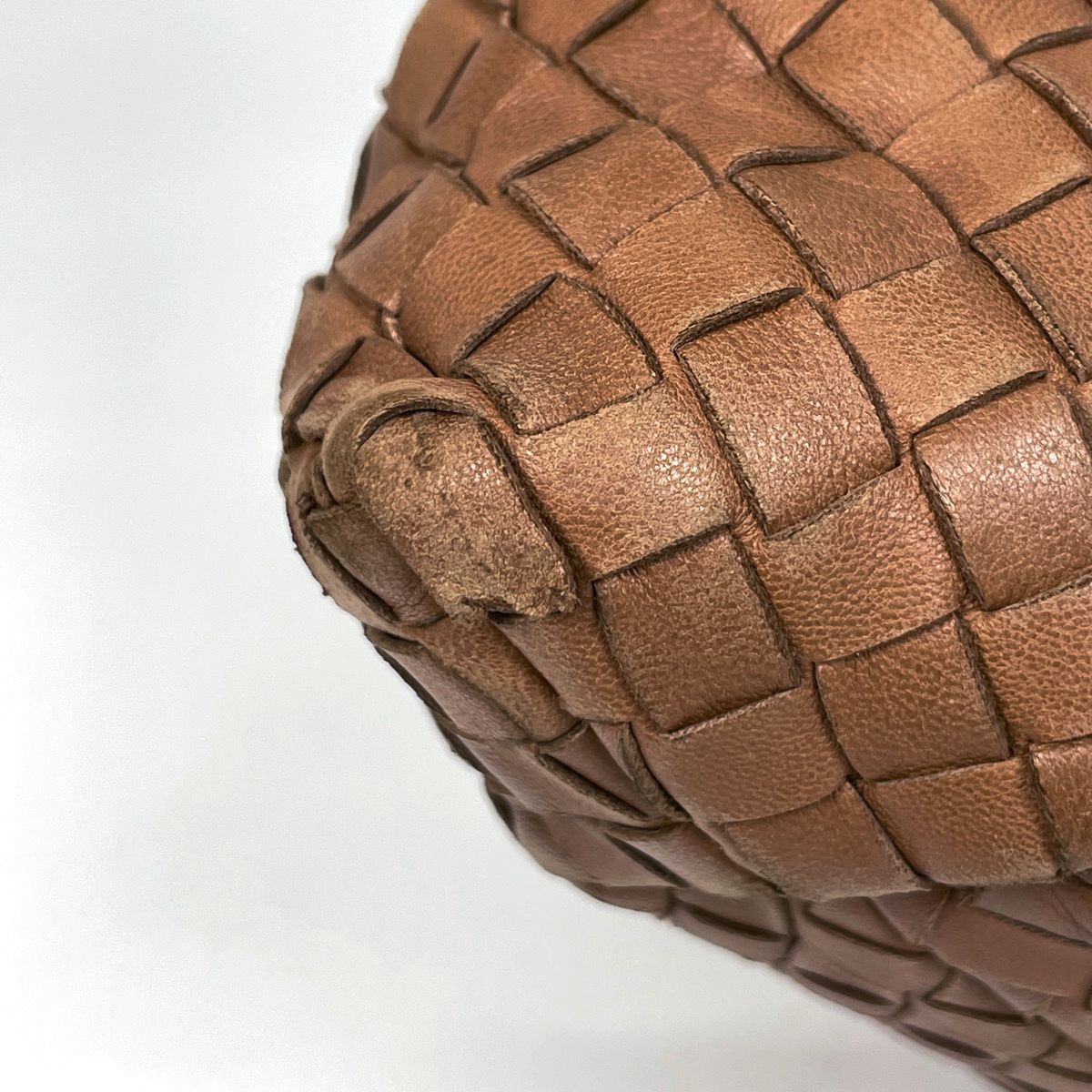 Bottega Veneta Intrecciato Handbag Leather Brown — view 3