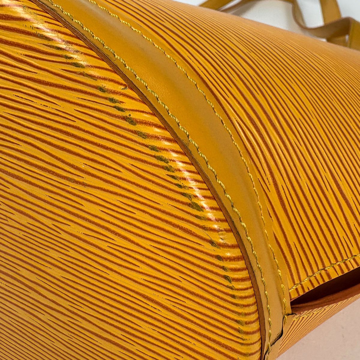 Louis Vuitton Saint Jacques Shopping Tote Epi Tassili Yellow — view 4