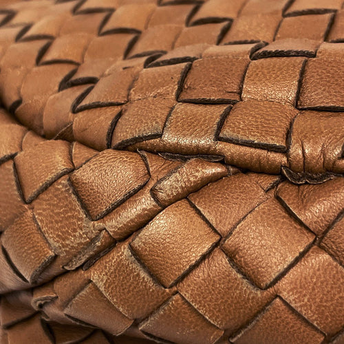 Bottega Veneta Intrecciato Shoulder Bag Campana Leather Brown — view 2