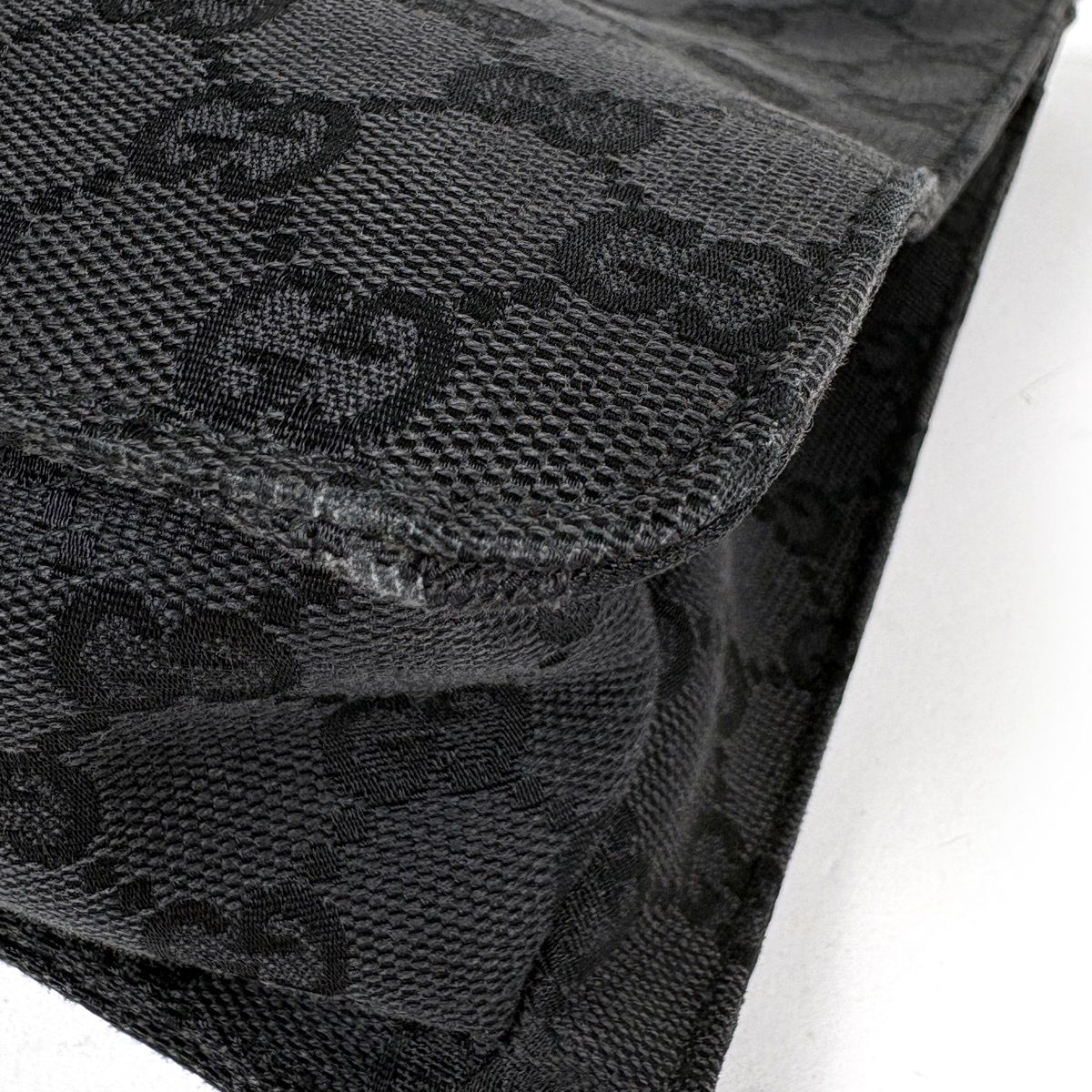 Gucci GG Pattern Shoulder Bag Canvas Black — view 3