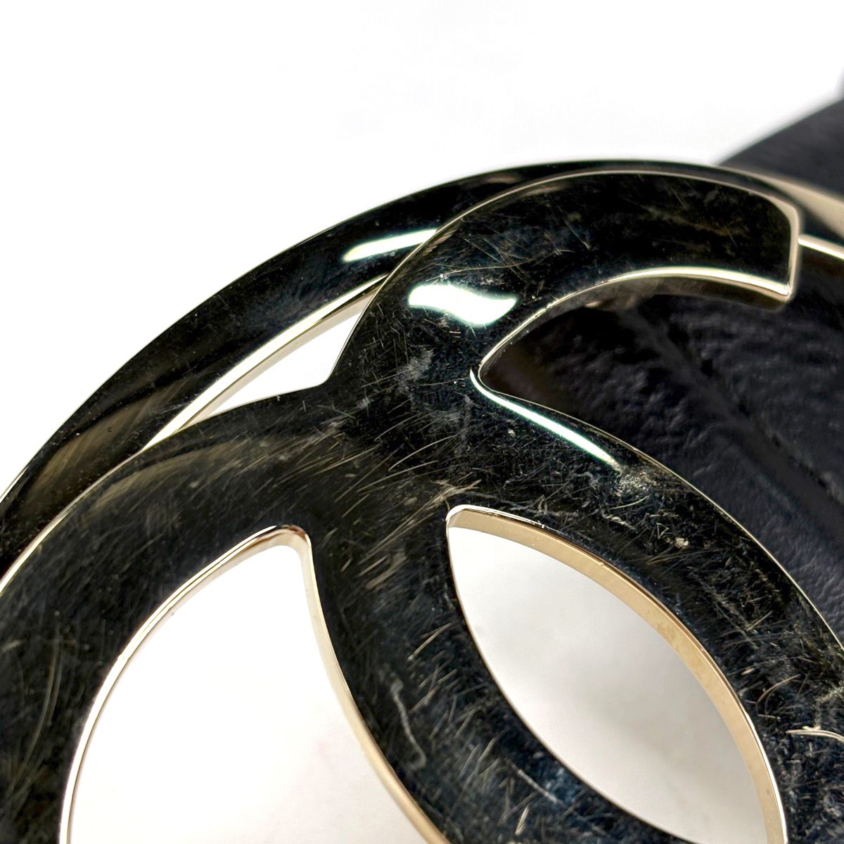 Chanel CC Logo Belt 00 Leather Black — view 2