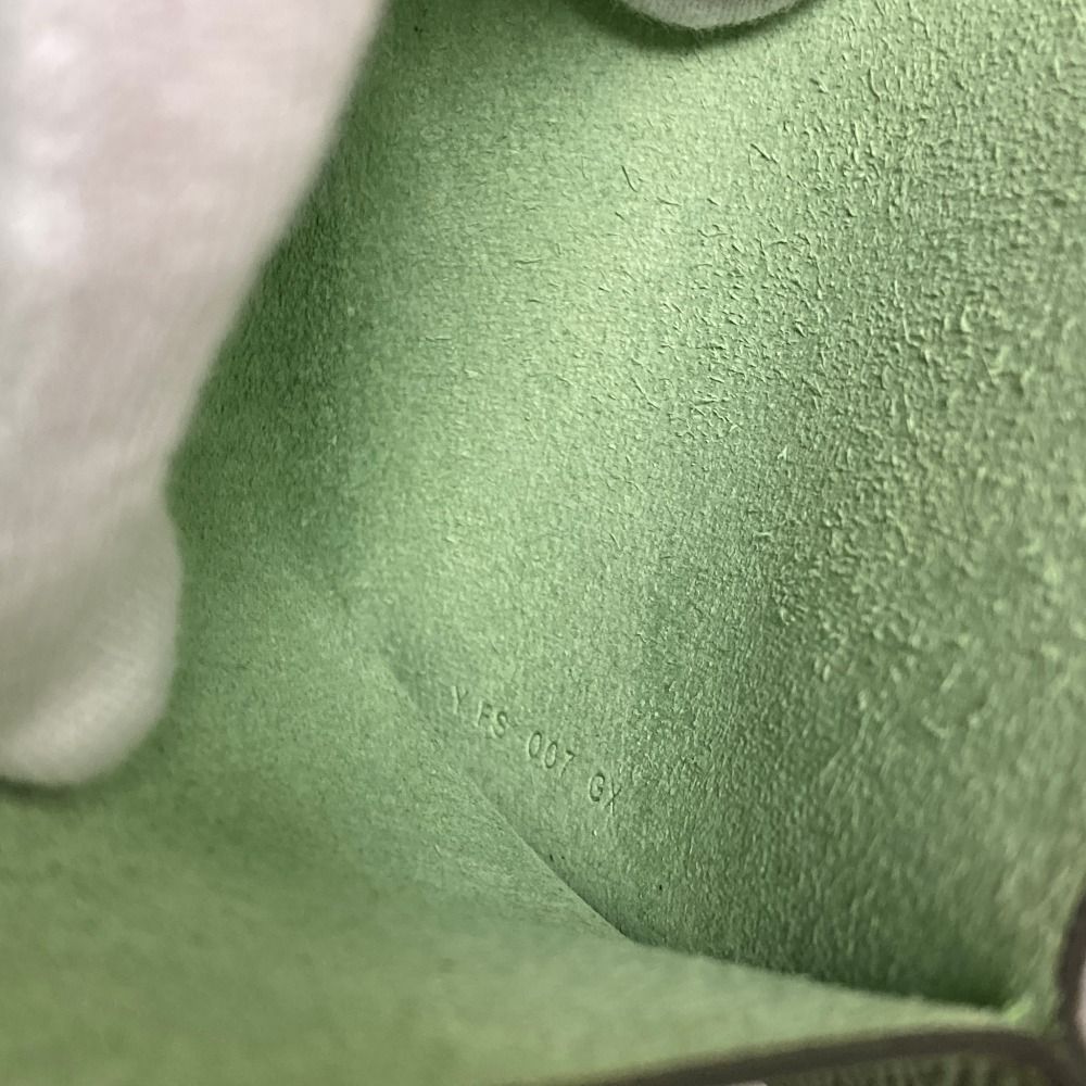 Hermes Tarmac PM Veau Epsom Passport Case Vert Cricket Green — view 8