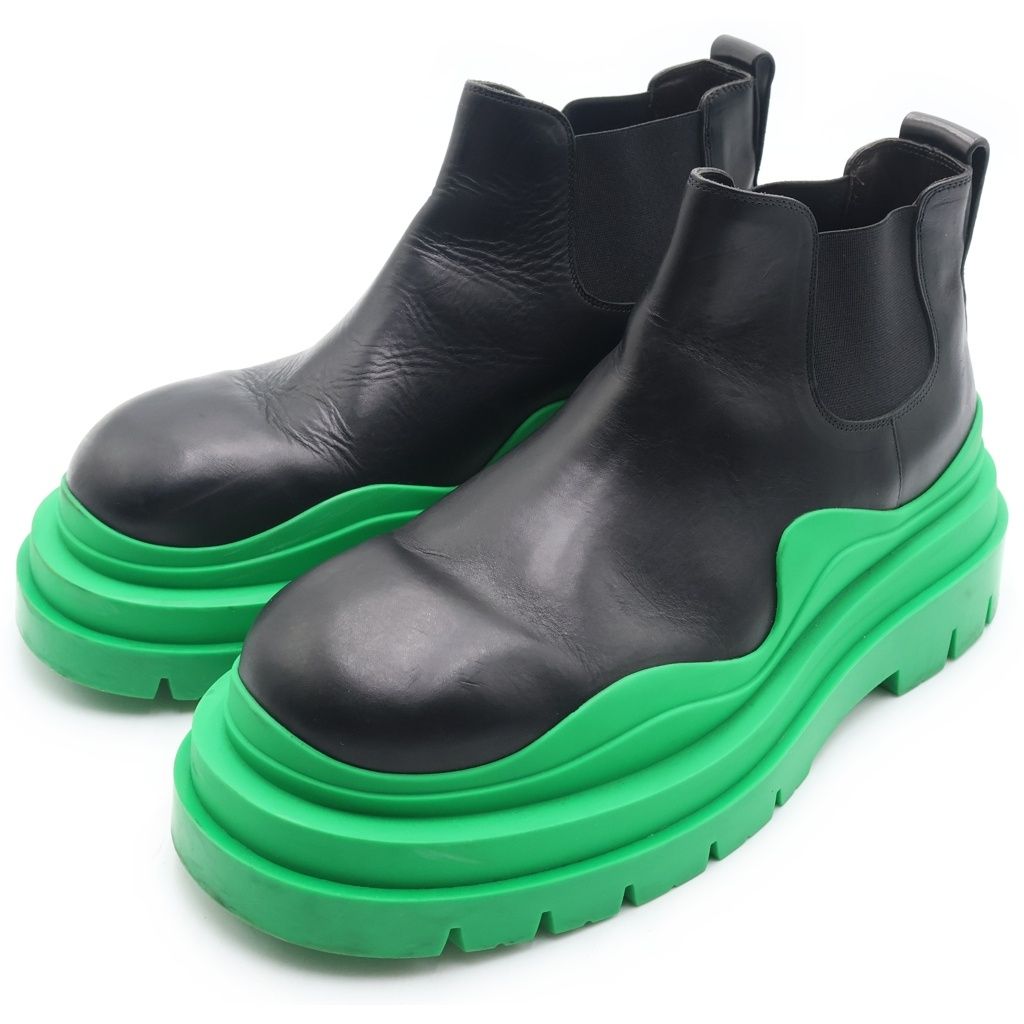 Bottega Veneta Tire Ankle Chelsea Boots Black Green — view 2