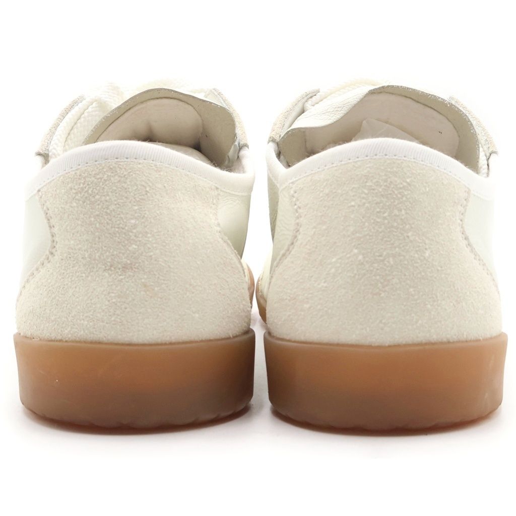 Chanel CC Logo Low Cut Leather Sneakers White — view 3