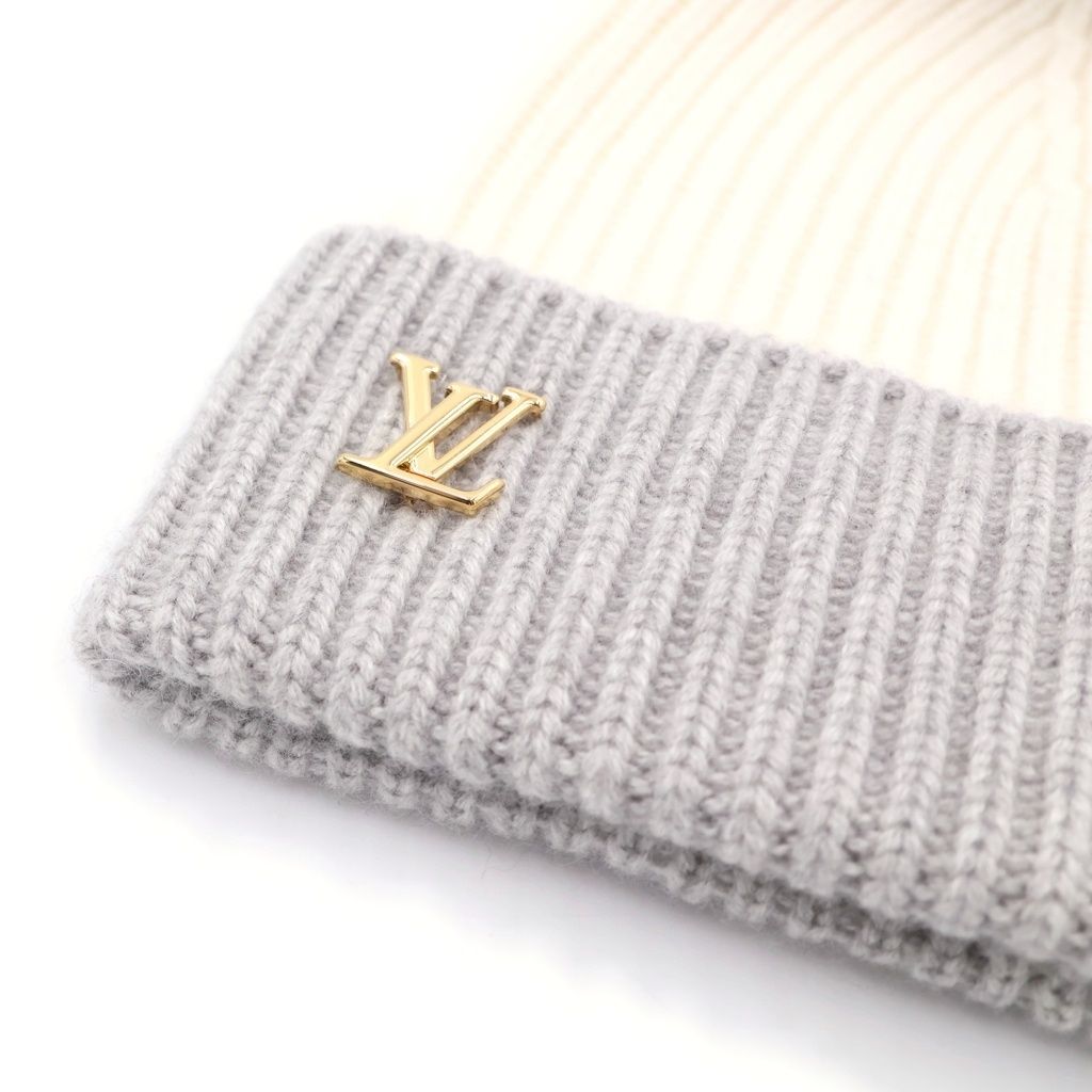 Louis Vuitton Beanie LV Cold Spark Faux Cashmere Knit Cap Hat White Gray — view 5