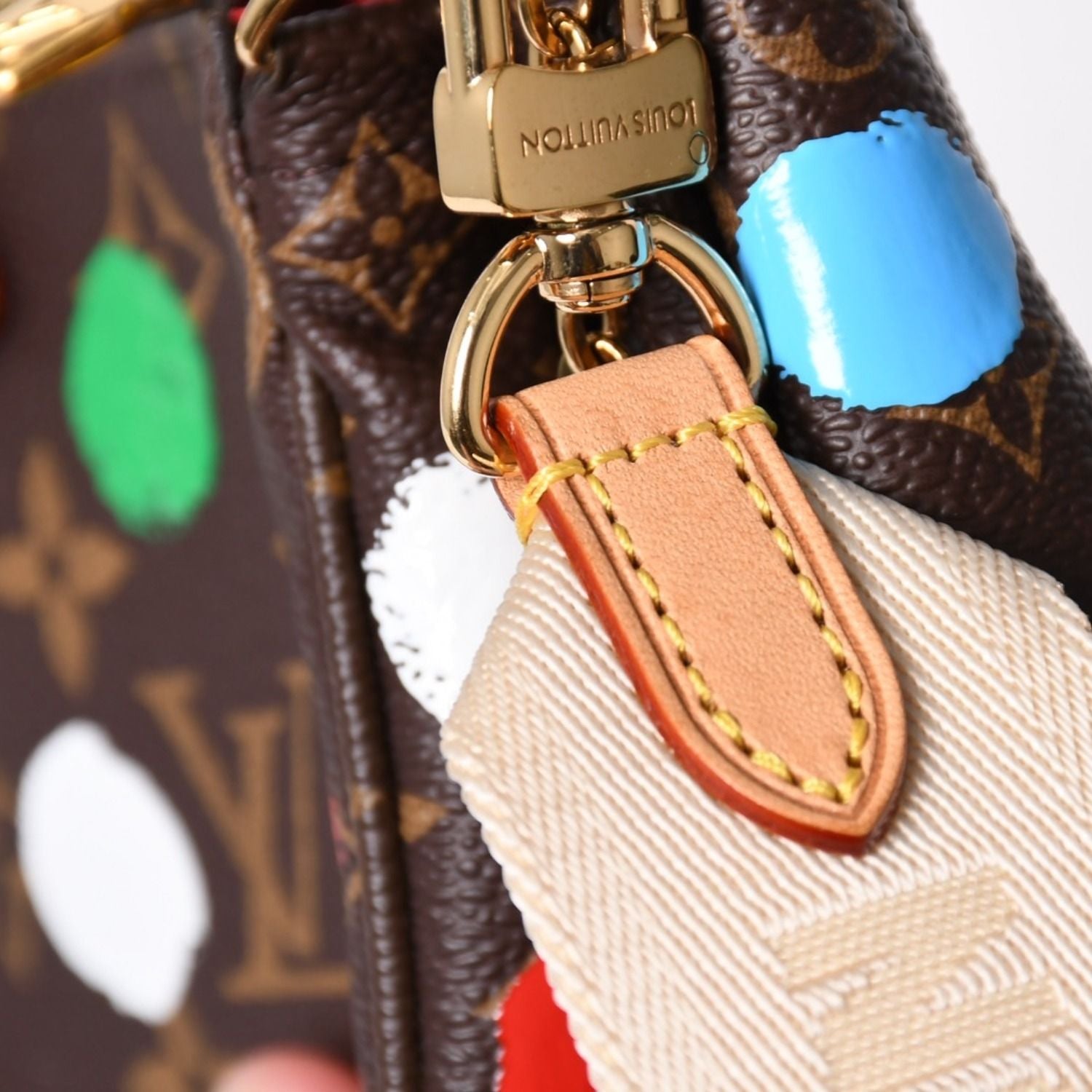 Louis Vuitton Yayoi Kusama Multi Pochette Accessoires Monogram Canvas Multicolor — view 7