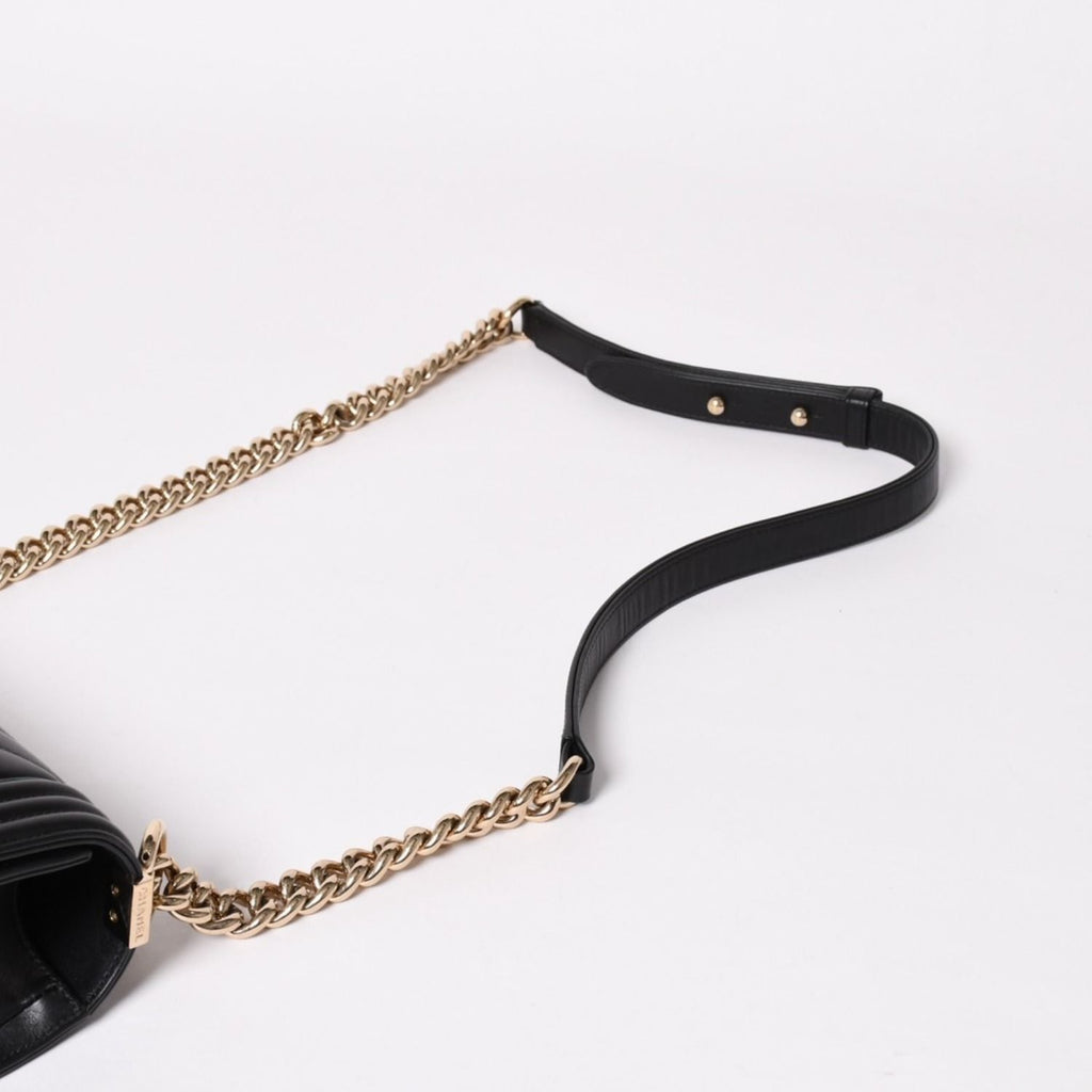 Chanel Boy Chain Shoulder Bag V-shaped Stitch Chevron CC Logo Lambskin Black — view 8