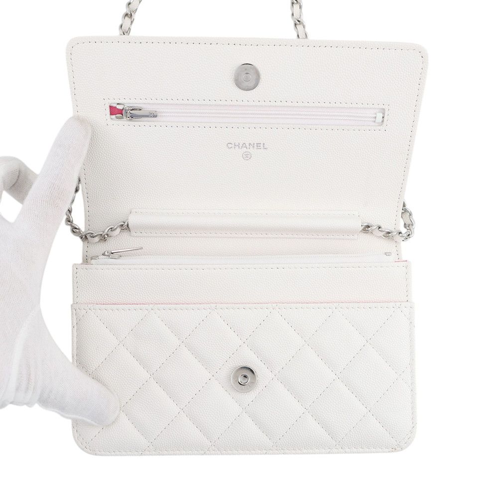 Chanel Chain Wallet CC Logo Quilted 19 Caviar Leather White — view 5
