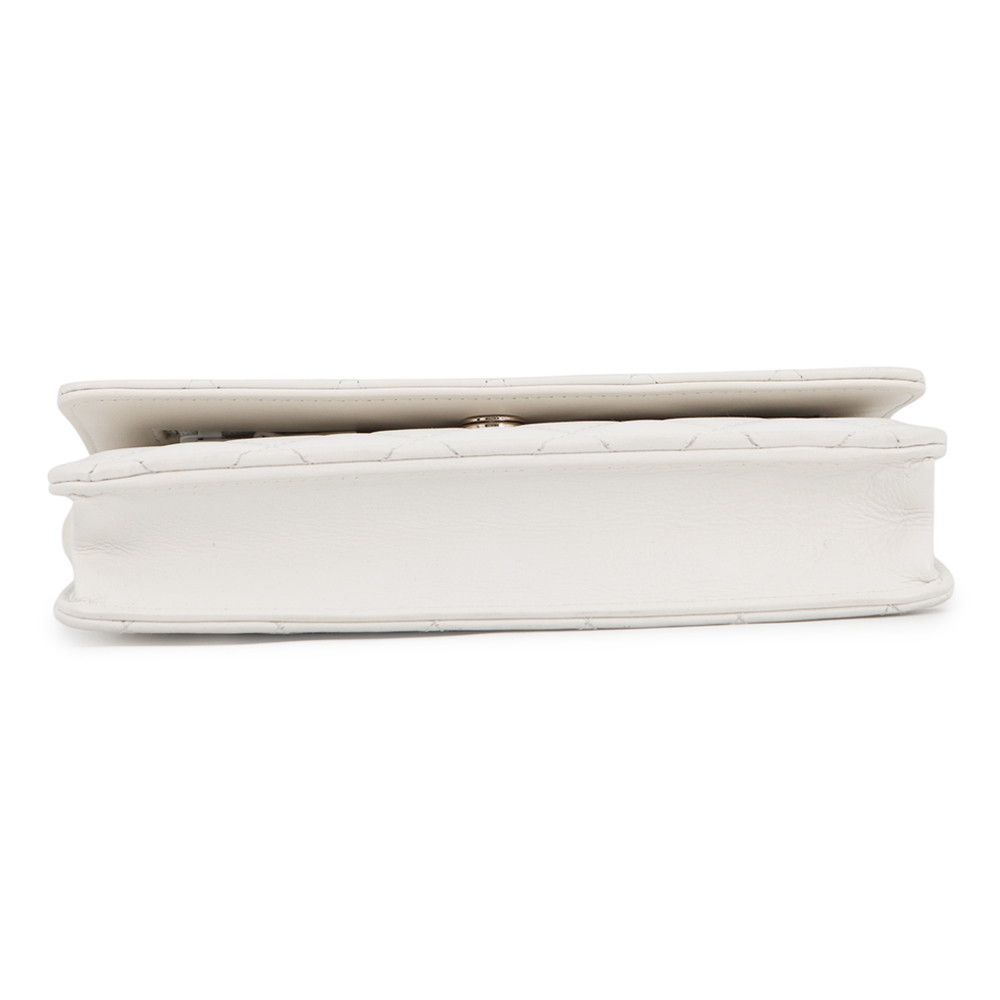Chanel Pearl Chain Wallet Quilted CC Logo Lambskin White — view 3