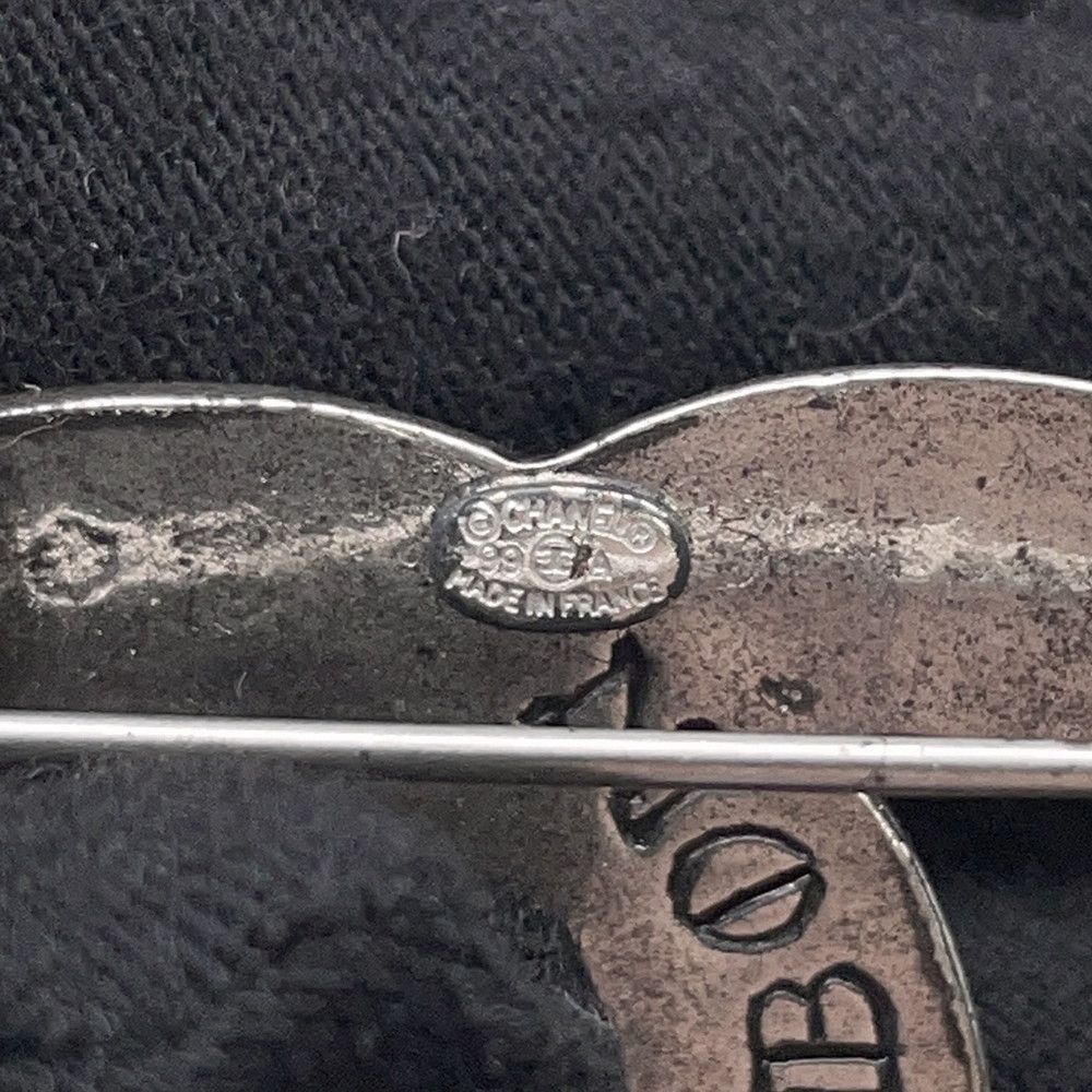 Chanel Brooch CC Logo 99 a — view 9