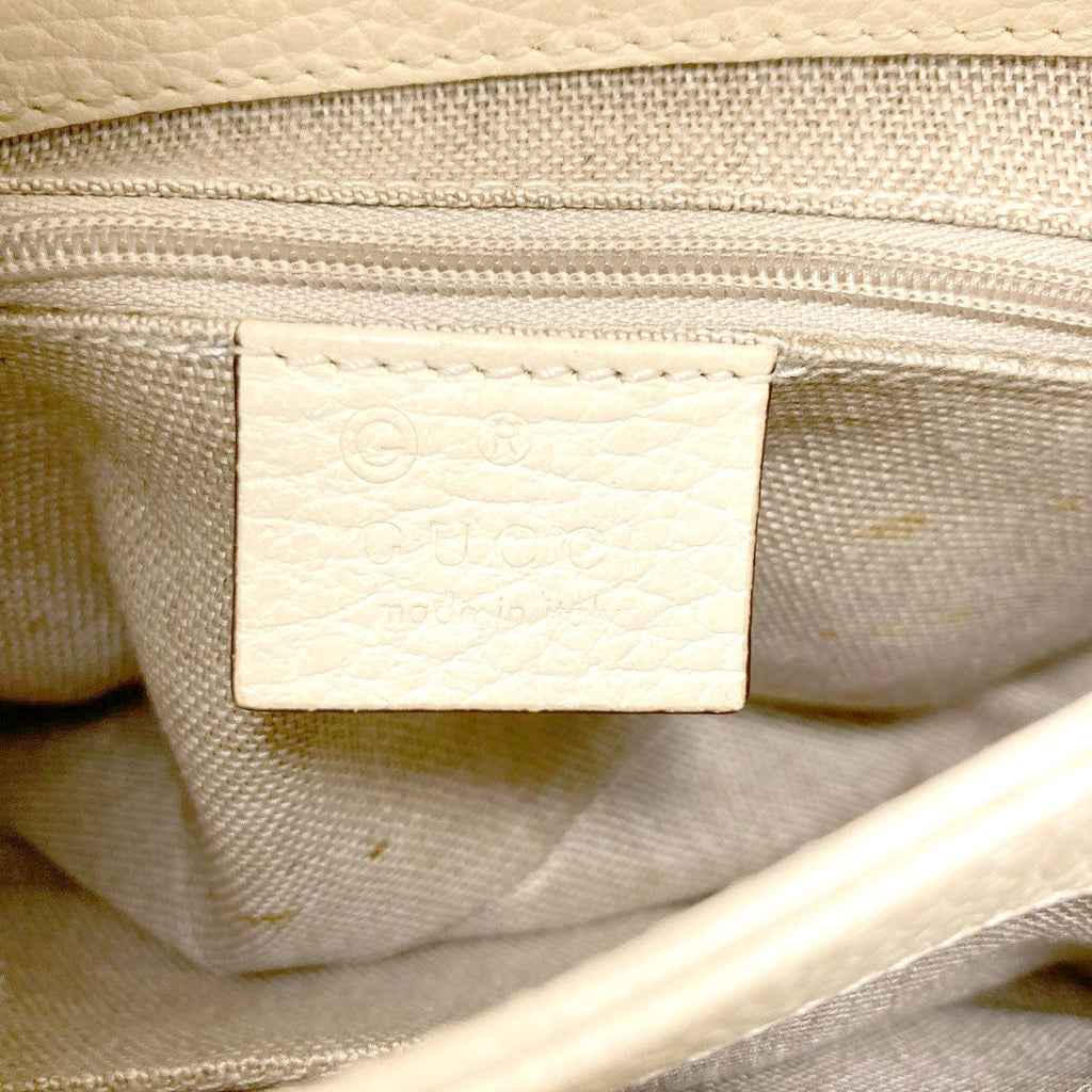 Gucci Interlocking Chain Shoulder Bag Leather — view 6