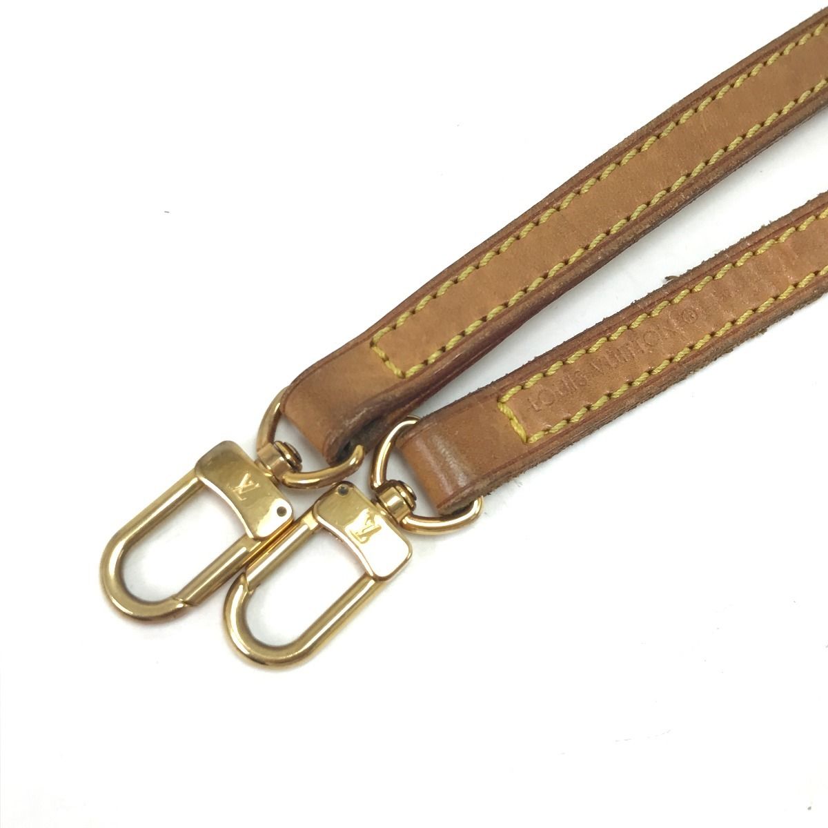 Louis Vuitton Pouch Monogram Soire Fastener Tab Missing — view 9