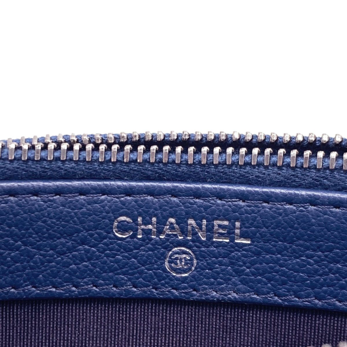 Chanel Gabriel de Gold Silver Shoulder Bag Calf — view 7