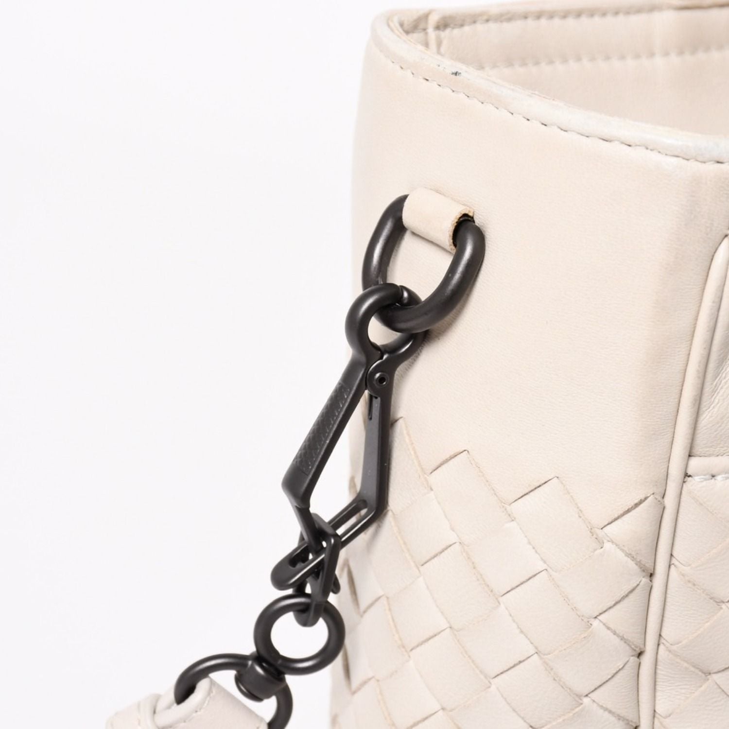 Bottega Veneta Intrecciato 2-Way Shoulder Bag Off White Black — view 5