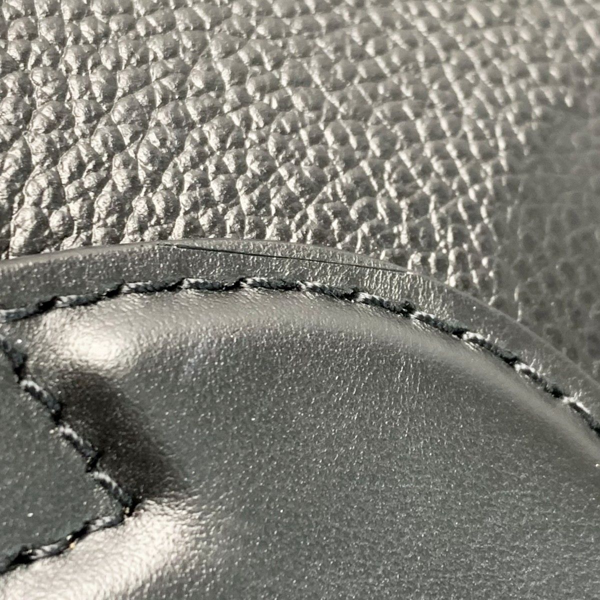 Louis Vuitton On The Go Monogram Giant Noir 2-Way — view 6