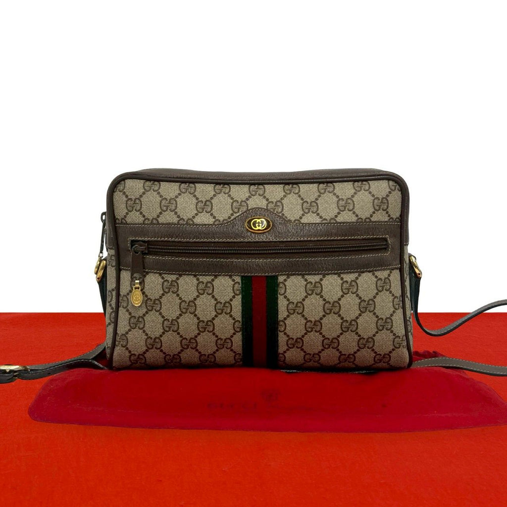 Gucci Vintage Sherry Line GG Logo Leather Shoulder Bag Pochette Brown