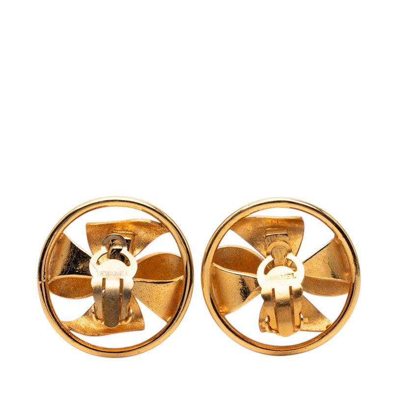 Chanel CC Logo Ribbon Round Earrings Gold Plated Faux Pearl — view 2