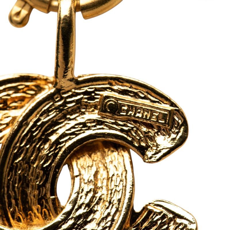 Chanel Quilted CC Logo Chain Pendant Gold Plated — view 4