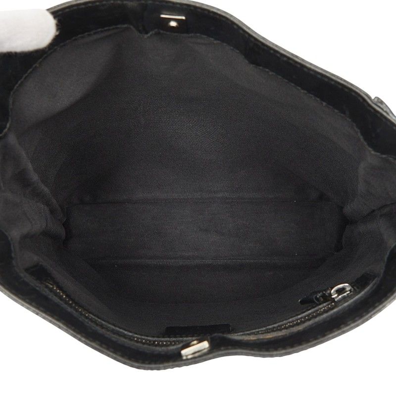 Gucci GG Canvas Crossbody Shoulder Bag Black — view 8