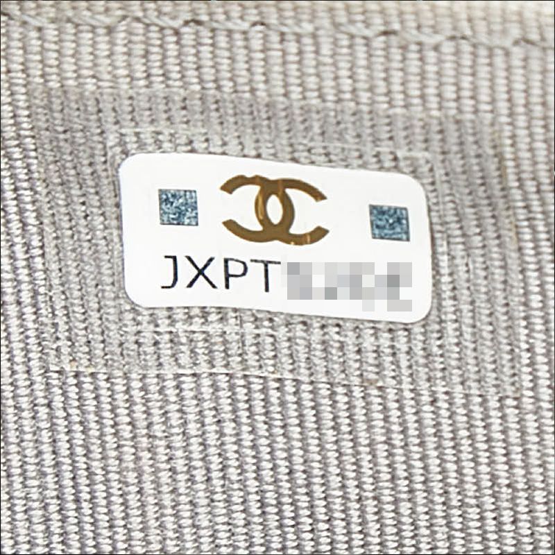 Chanel CC Logo Trifold Wallet Gray Caviar Leather — view 9