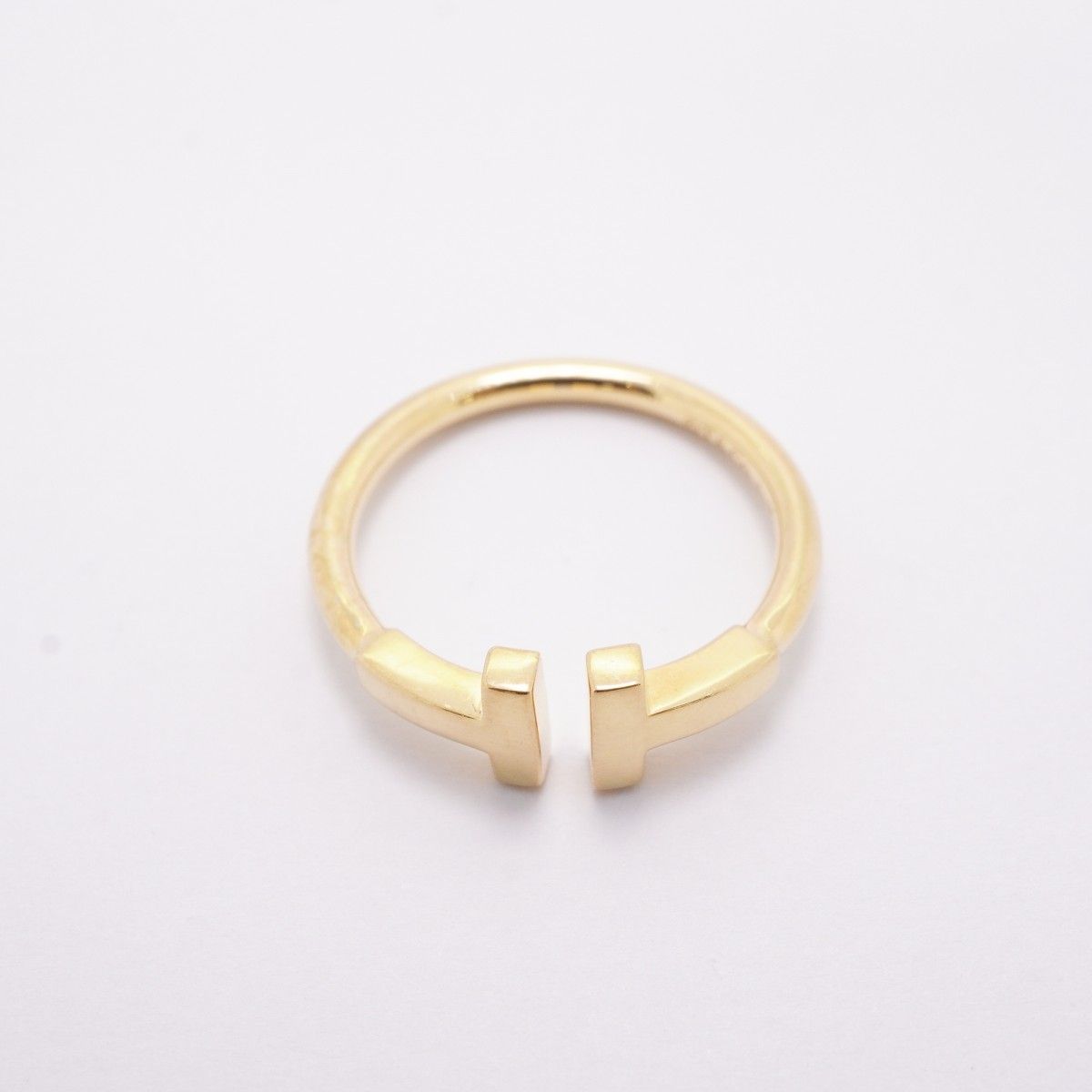 Tiffany & Co Ring T Wire 18k Yellow Gold — view 3