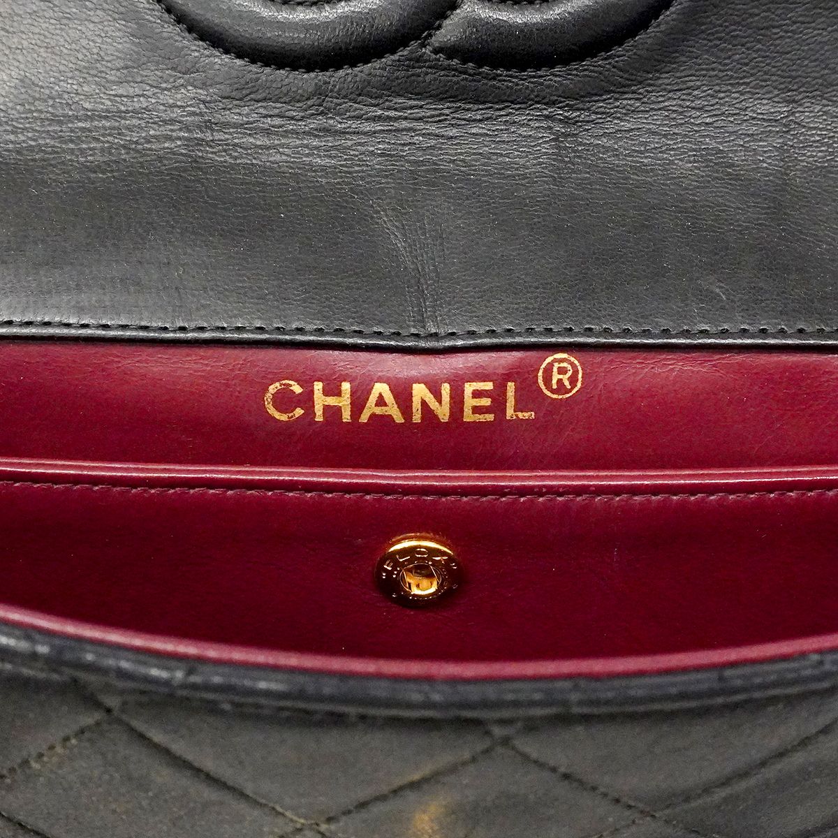 Chanel Shoulder Bag Quilted Lambskin Black Gold — view 5
