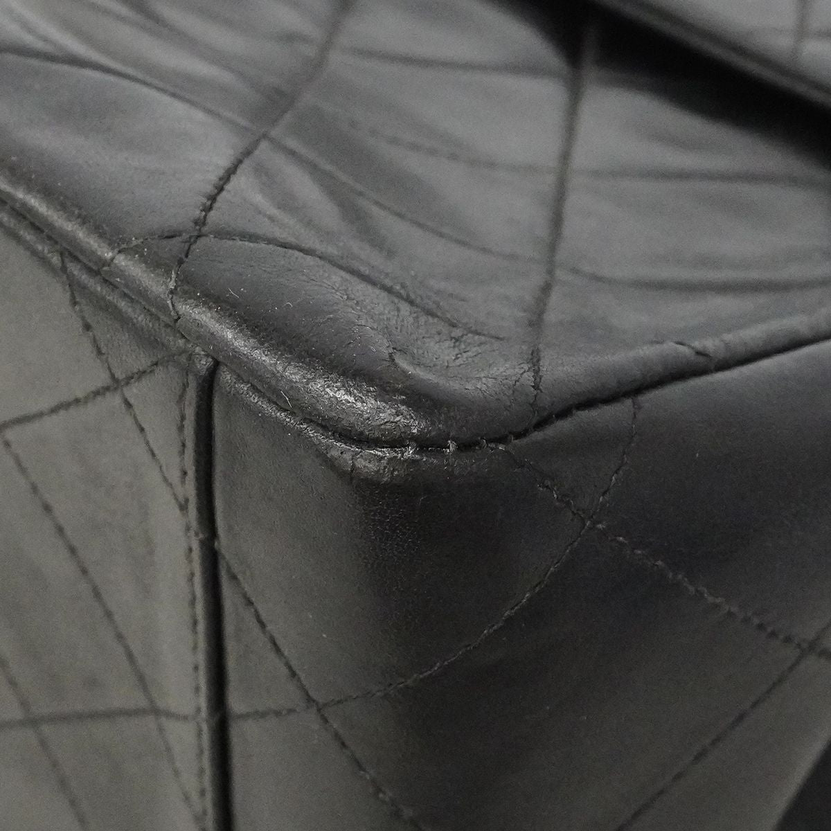 Chanel Shoulder Bag Deca Quilted Lambskin Black Gold — view 7