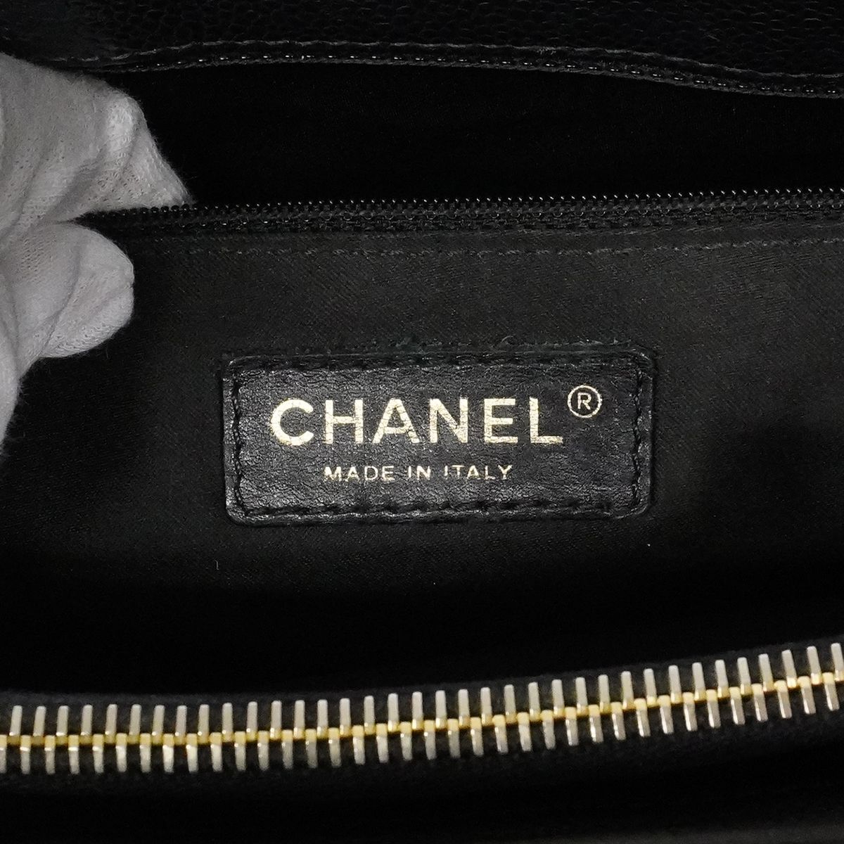 Chanel Chain Tote Quilted Caviar Leather Black Gold — view 5