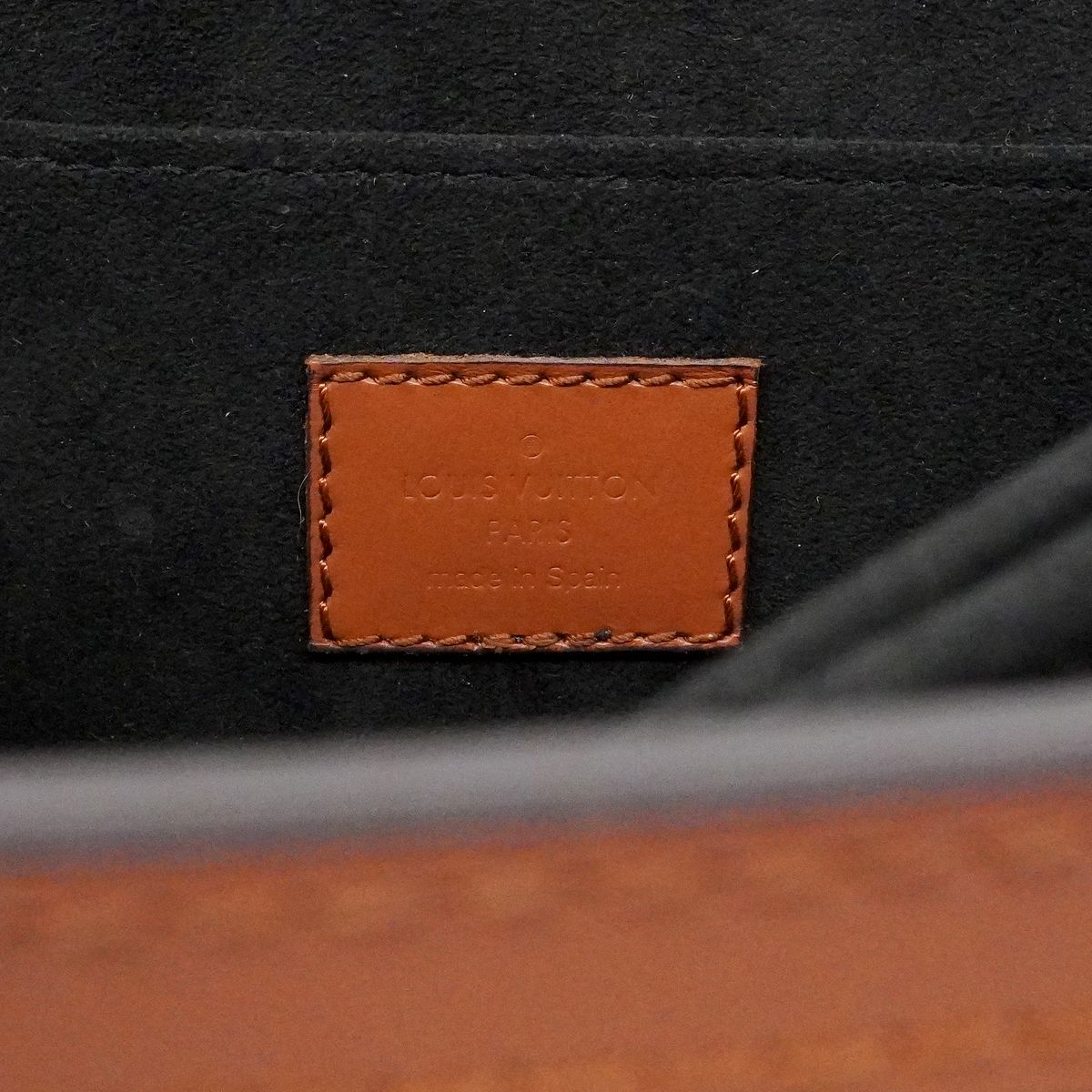 Louis Vuitton Shoulder Bag Monogram Reverse Dauphine Brown — view 5