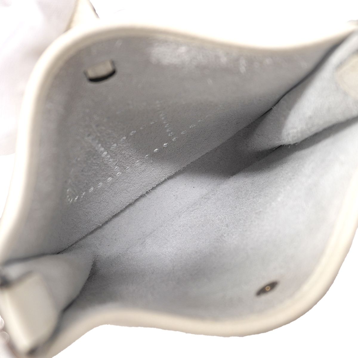 Hermes Shoulder Bag Evelyne TPM Taurillon Clemence White Silver — view 4
