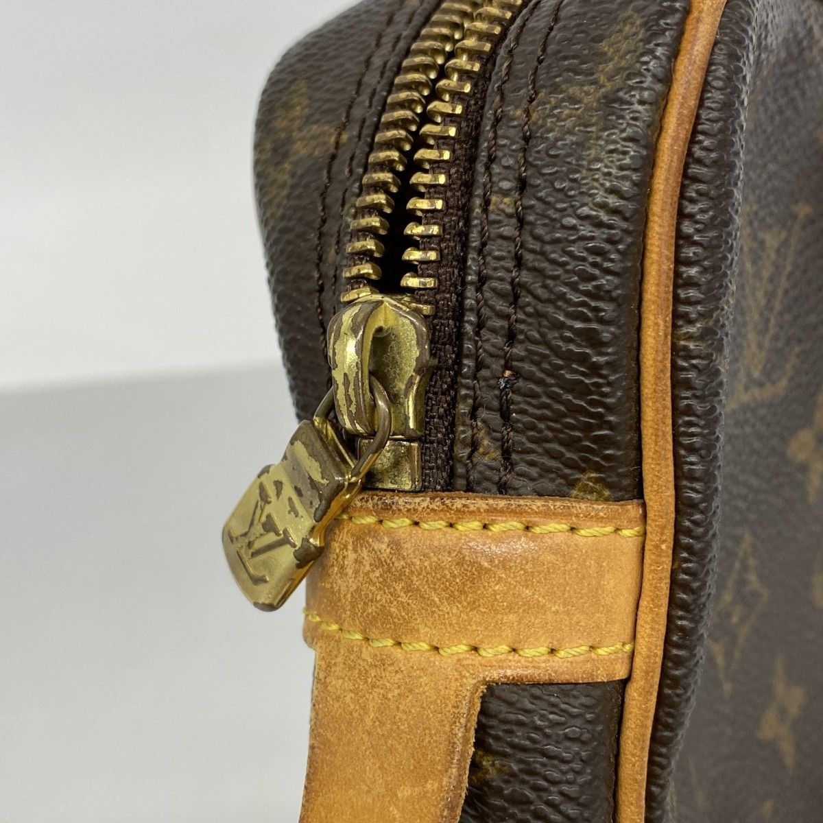 Louis Vuitton Clutch Monogram Marly Dragonne GM Brown — view 8
