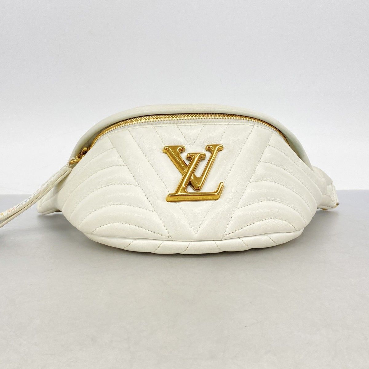 Louis Vuitton Waist Bag New Wave White — view 3