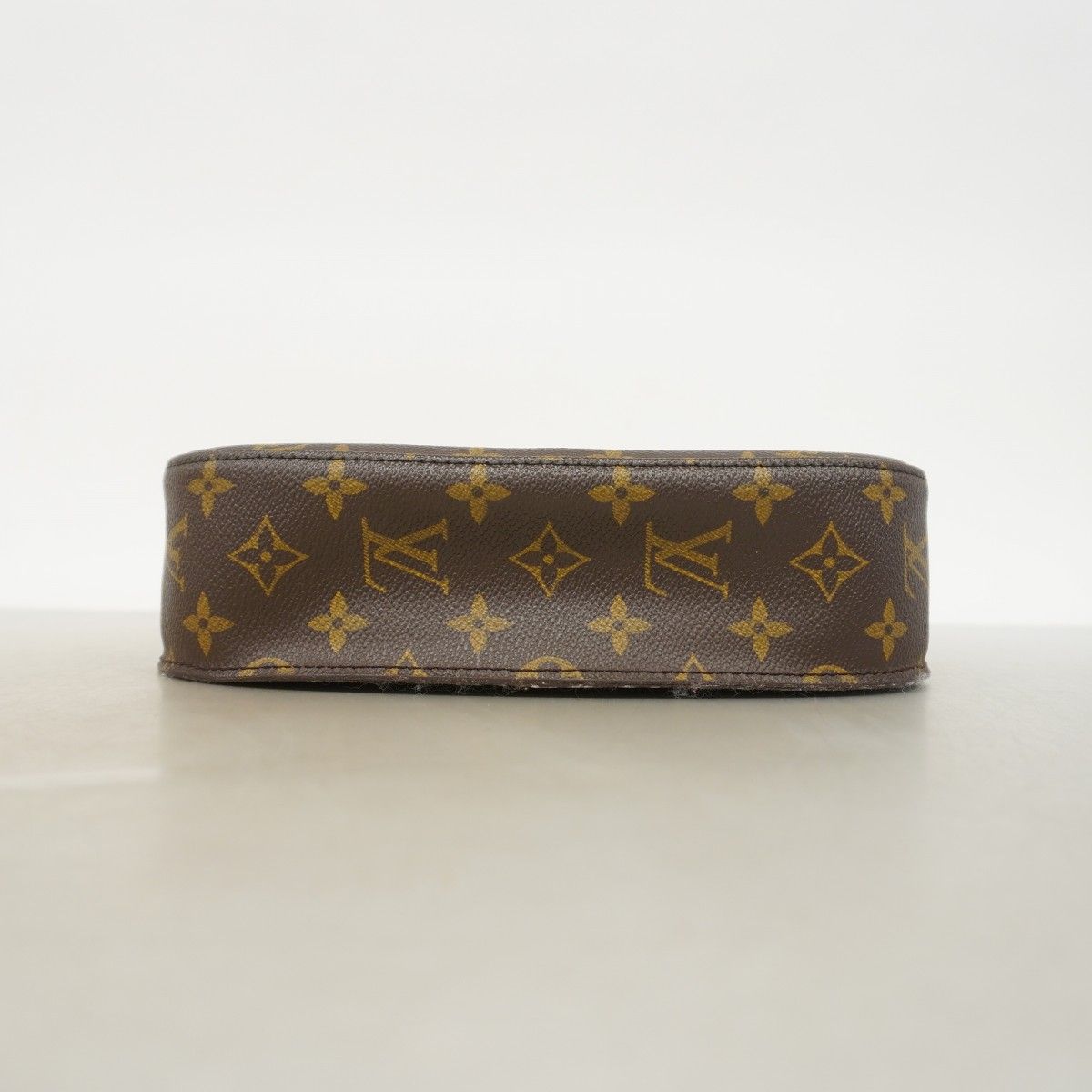 Louis Vuitton Shoulder Bag Monogram Saint Cloud GM Brown — view 3