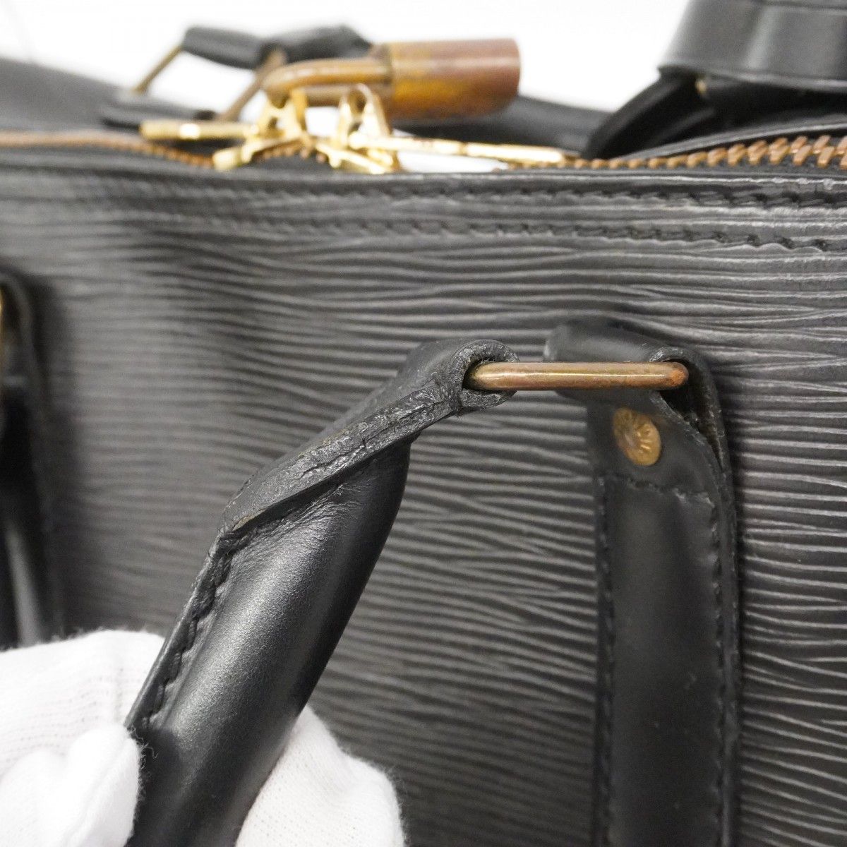 Louis Vuitton Boston Bag Epi Keepall 55 Noir — view 8
