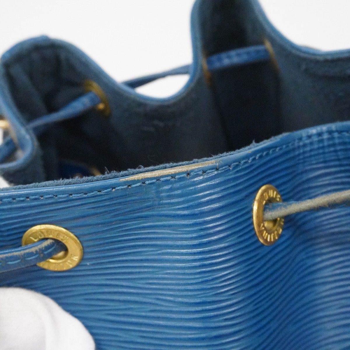 Louis Vuitton Shoulder Bag Epi Petit Noe Toledo Blue — view 9