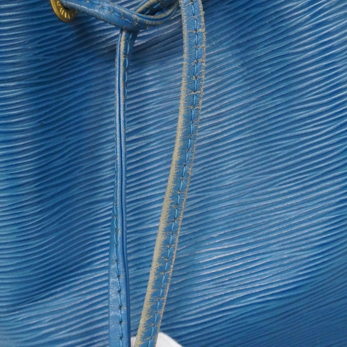 Louis Vuitton Shoulder Bag Epi Petit Noe Toledo Blue — view 7