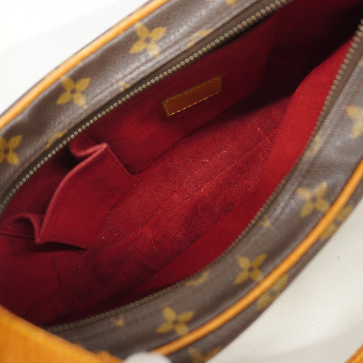Louis Vuitton Shoulder Bag Monogram Croissant Brown — view 4