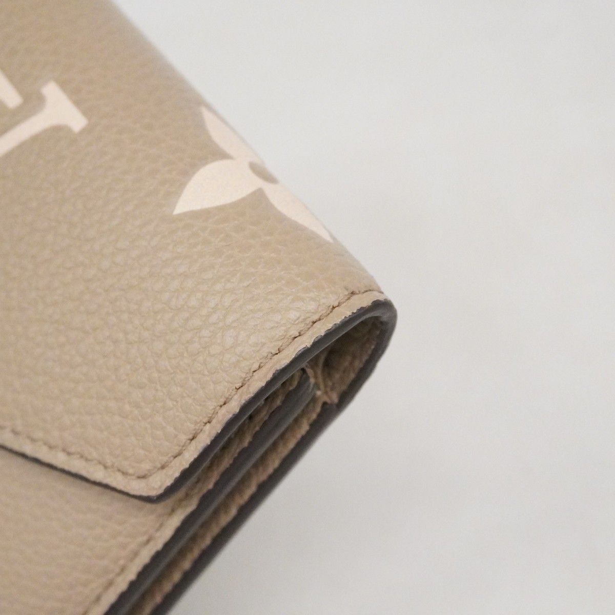 Louis Vuitton Trifold Wallet Monogram Empreinte Bicolor Portefeuille Victorine — view 8